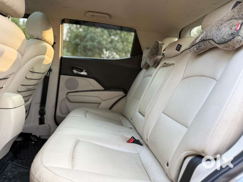 Mahindra Xuv300 W8 Option, 2022