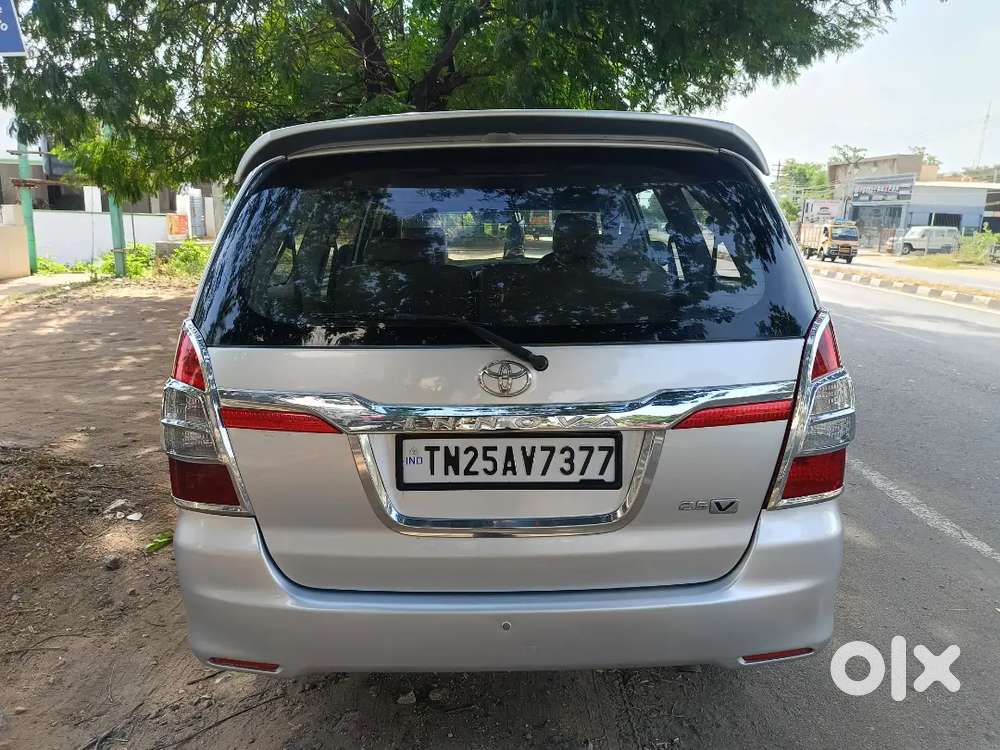 Toyota Innova 2.5 V 2013