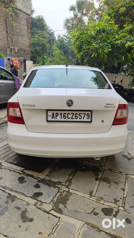 Skoda Rapid Tsi Diesel 2015