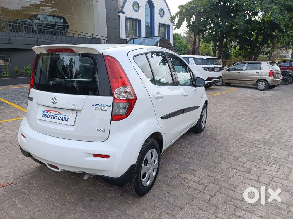 Maruti Suzuki Ritz Vxi, 2014, Petrol