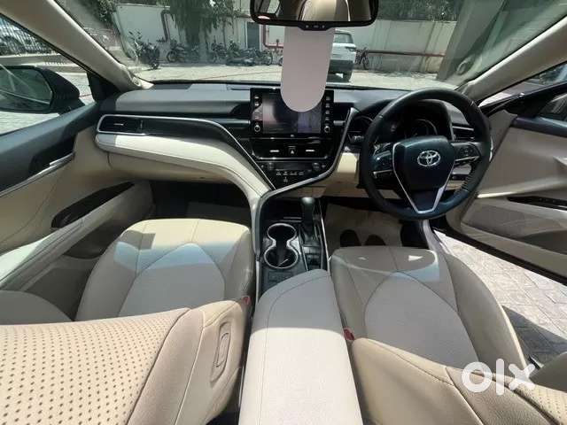 Toyota Camry Hybrid, 2023, Petrol