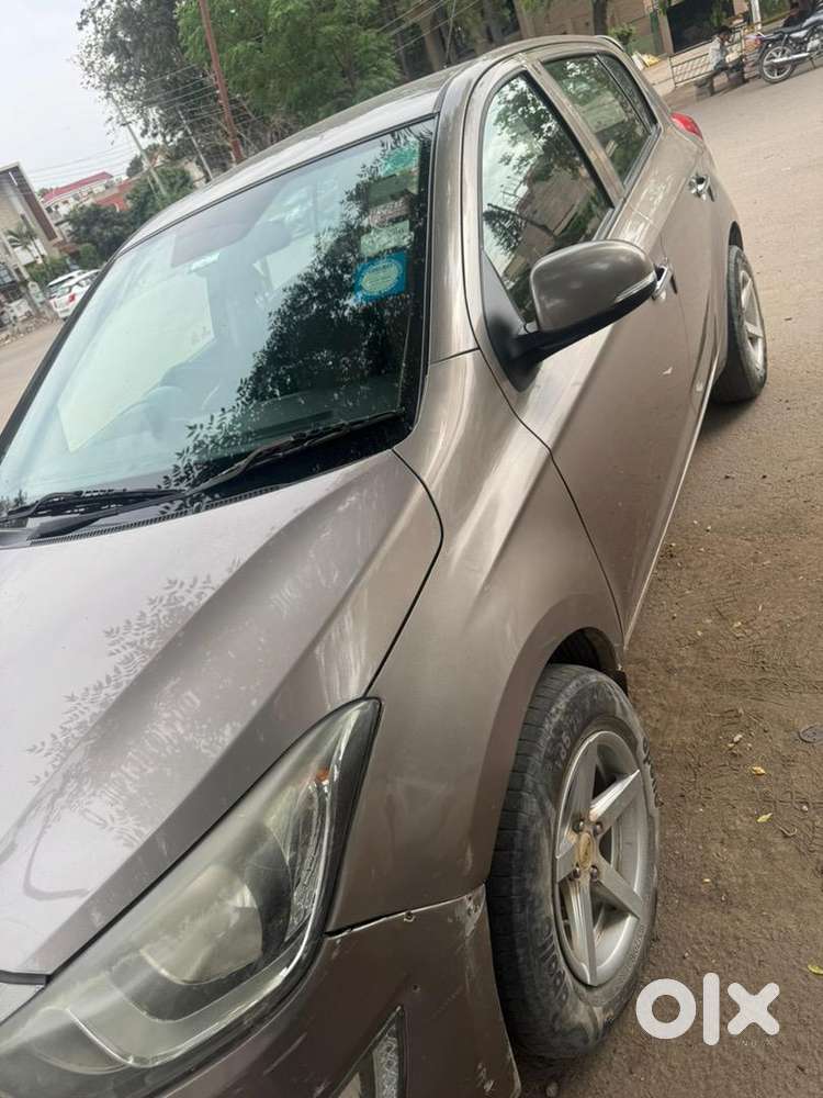 Hyundai I20 2013 Diesel 129000 Km Driven