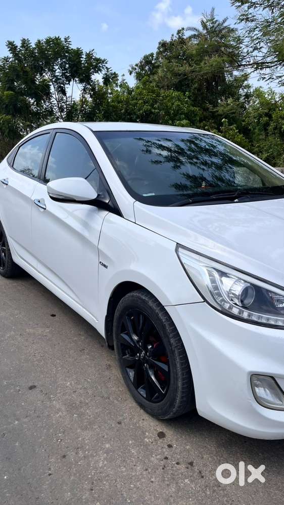 Hyundai Verna Diesel Manual 2015
