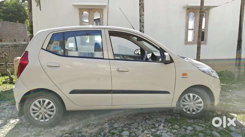Hyundai I10 Sportz 2014 Petrol