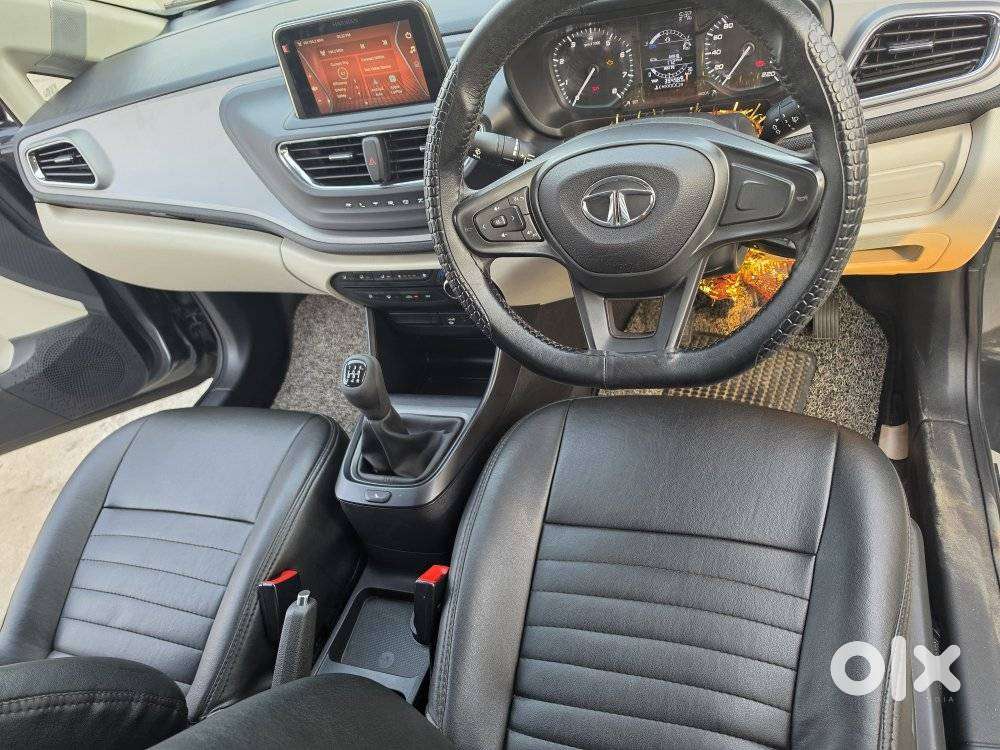 Tata Altroz 1.2 Xm, 2022, Petrol