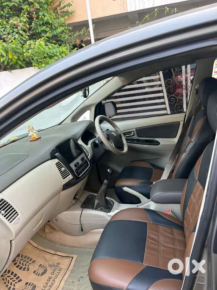 Toyota Innova 2.5 Z 2015