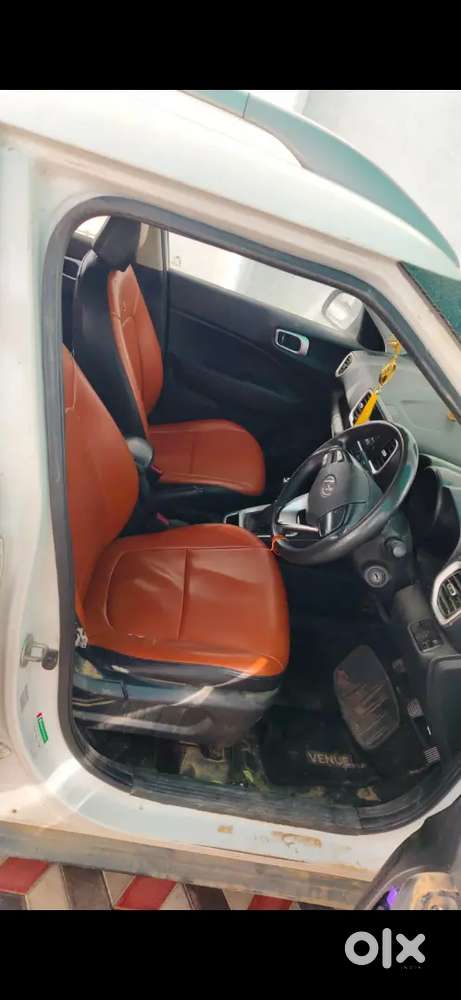 Hyundai Venue 2020 Petrol 85000 Km Driven