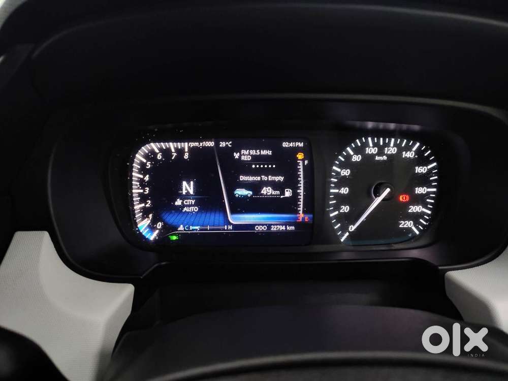 Tata Punch Creative Flagship Dual Tone Amt, 2023, Petrol