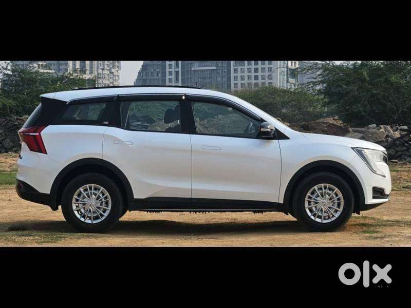 Mahindra Xuv700 Mx Diesel Mt 5 Str (e), 2023, Diesel