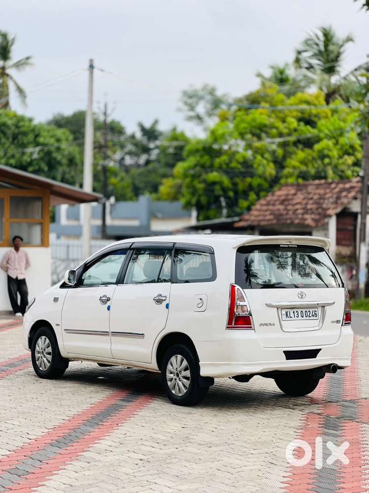 Toyota Innova Petrol Manual 2006