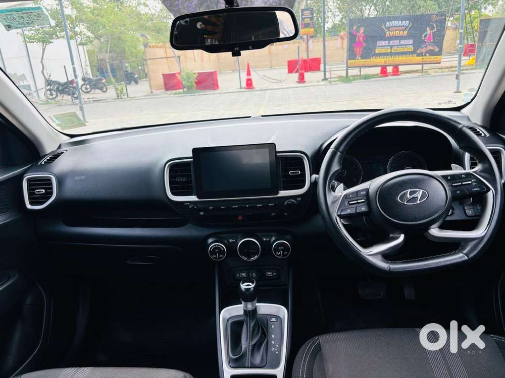 Hyundai Venue Sx+ At, 2021, Petrol