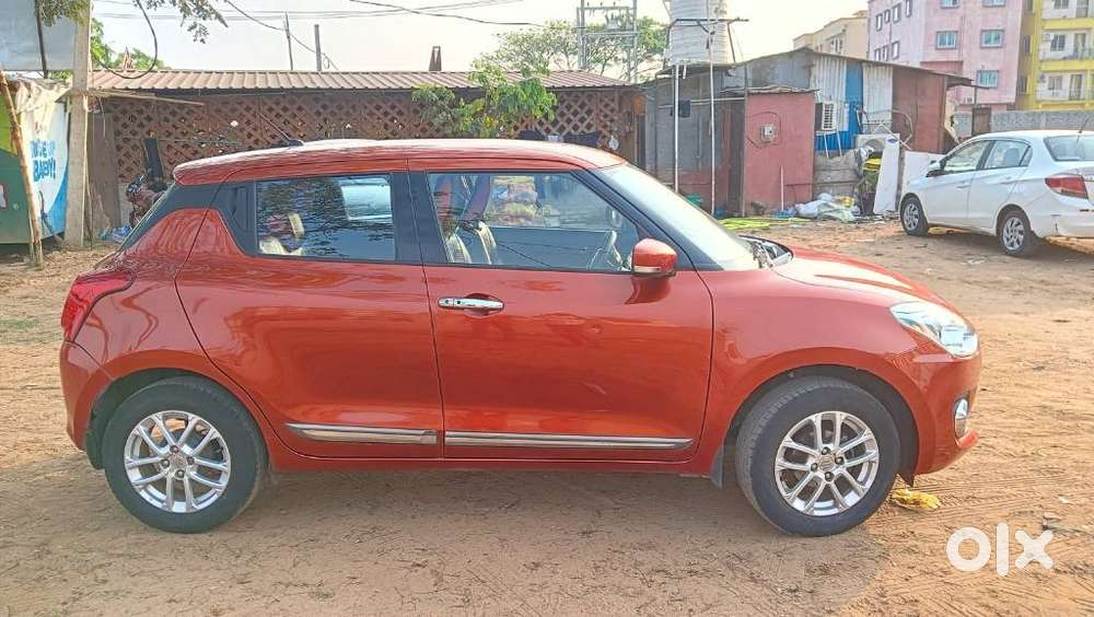 Maruti Suzuki Swift Vxi 1.2 Abs Bs-iv, 2018, Petrol