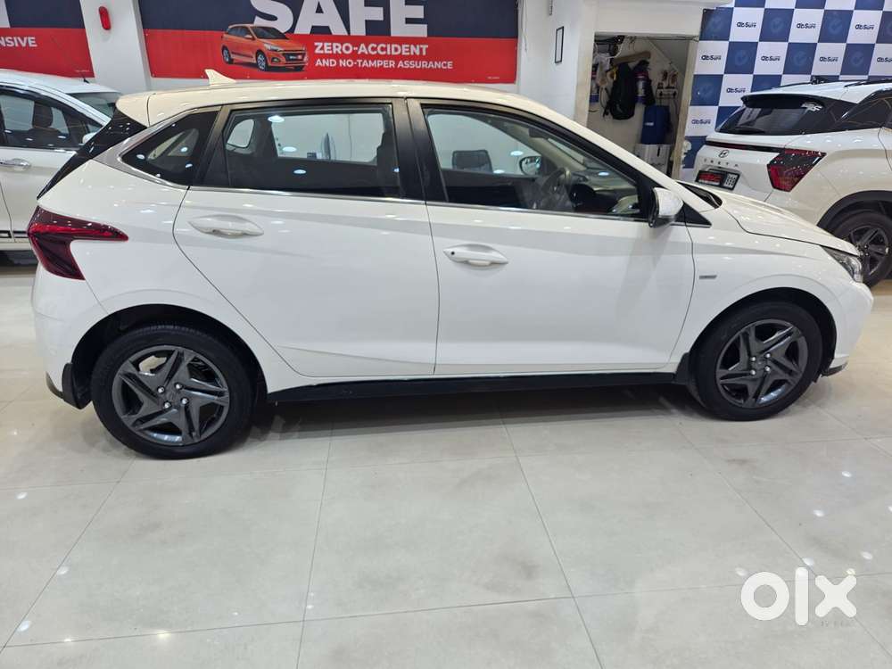 Hyundai I20 Sportz 1.2 Ivt, 2023, Petrol