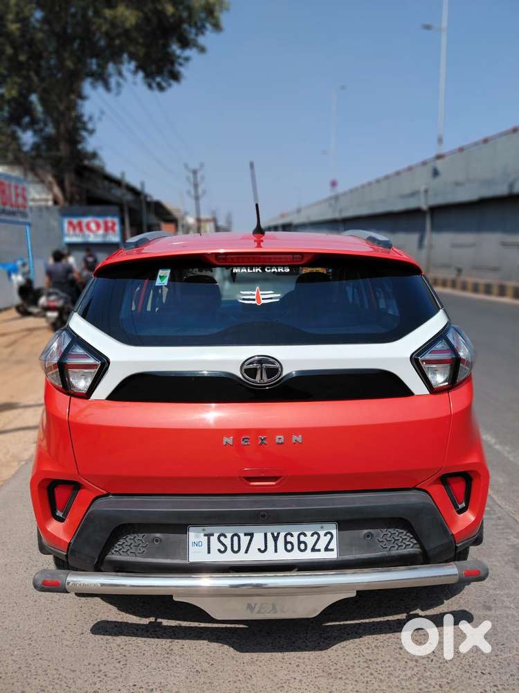 Tata Nexon 1.5 Revotorq Xza Plus Dual Tone Roof Amt (s), 2023, Petro..