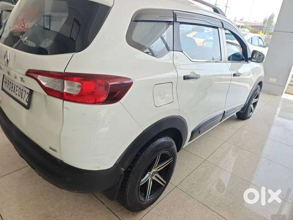 Renault Triber, 2022, Petrol