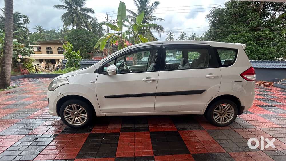 Maruti Suzuki Ertiga 2012 Diesel Well Maintained