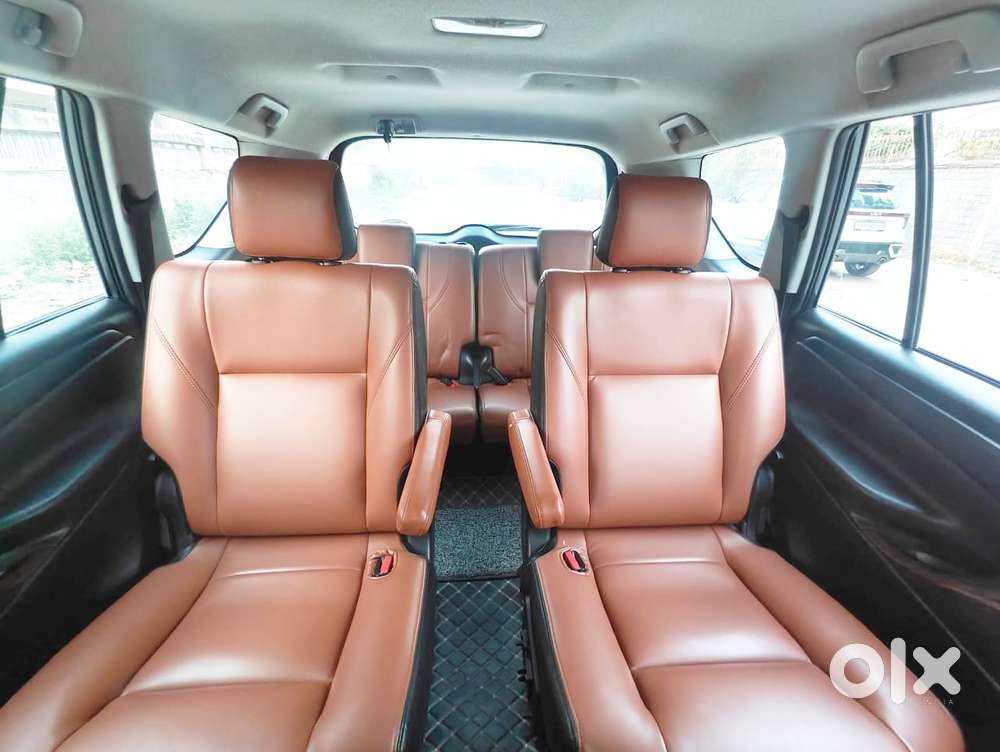 Toyota Innova Crysta [2020-ongoing] 2.4 Gx At 7 Str, 2021, Diesel