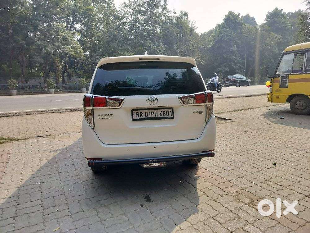 Toyota Innova Crysta 2.4 G Plus Mt 8 Str, 2017, Diesel