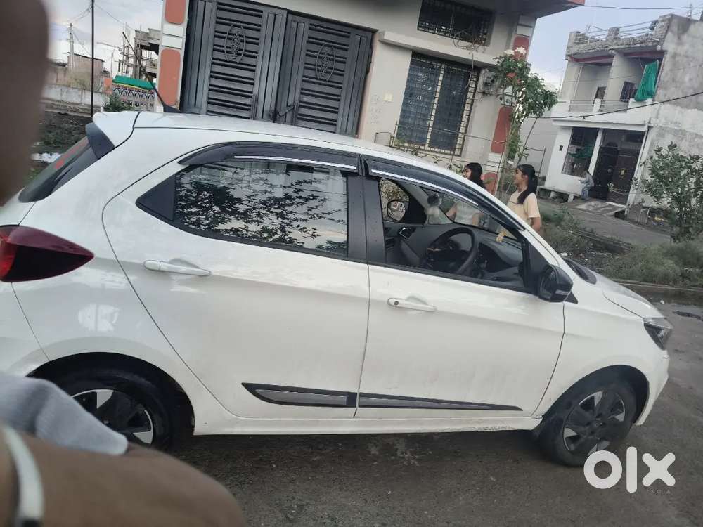 Tata Tiago 1.2 Revotron 2025 Petrol Center Locking Key