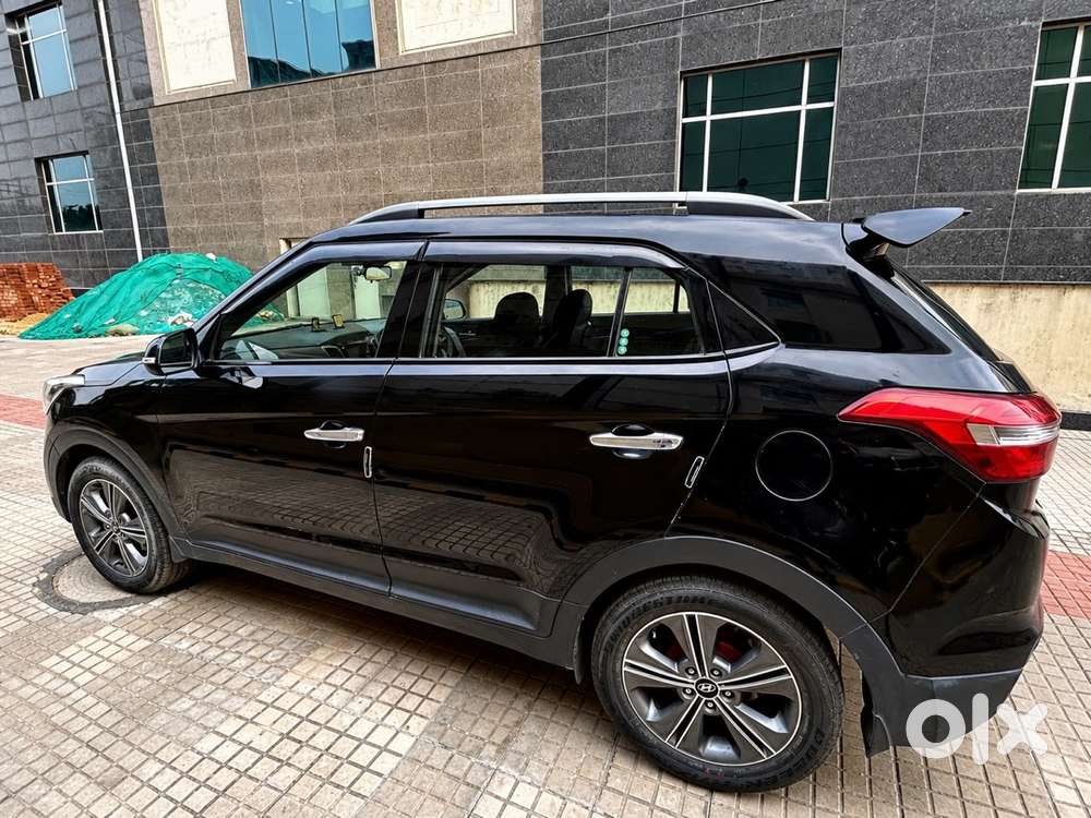Black Automatic Petrol Hyundai Creta 2017