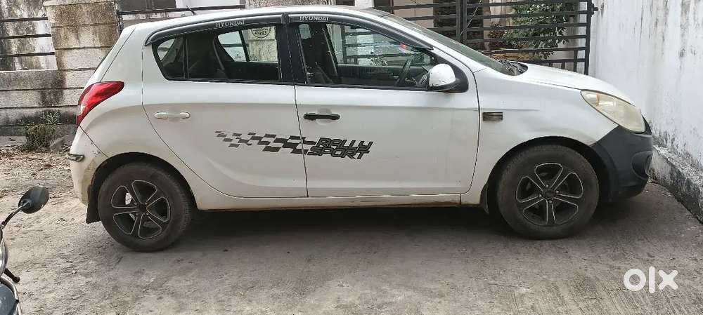 Bolero Neo N10 R 7 Seater Suv