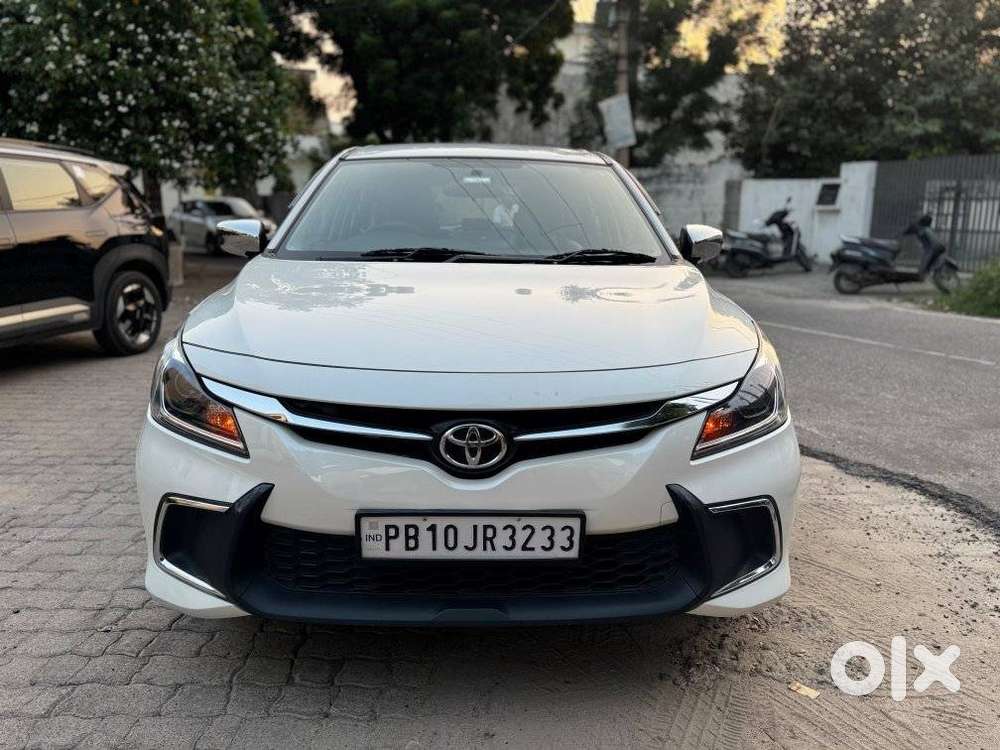 Toyota Glanza 1.2 E, 2024, Petrol