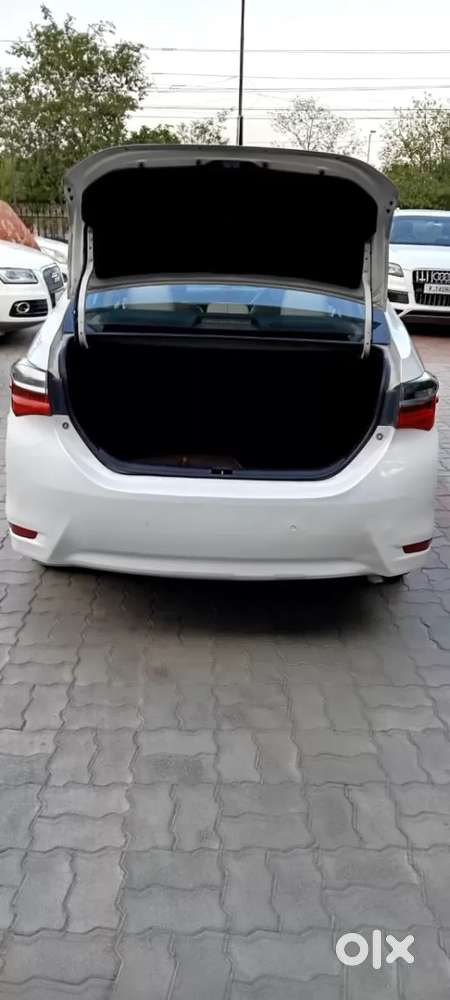 Toyota Corolla Altis Vl, 2018, Petrol