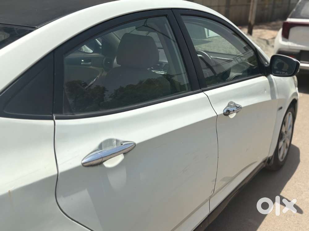 Hyundai Verna Automatic Very Less Driven Petrol Automatic