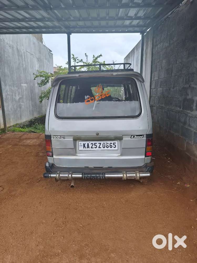 Maruti Suzuki Omni 5 Seater 2011