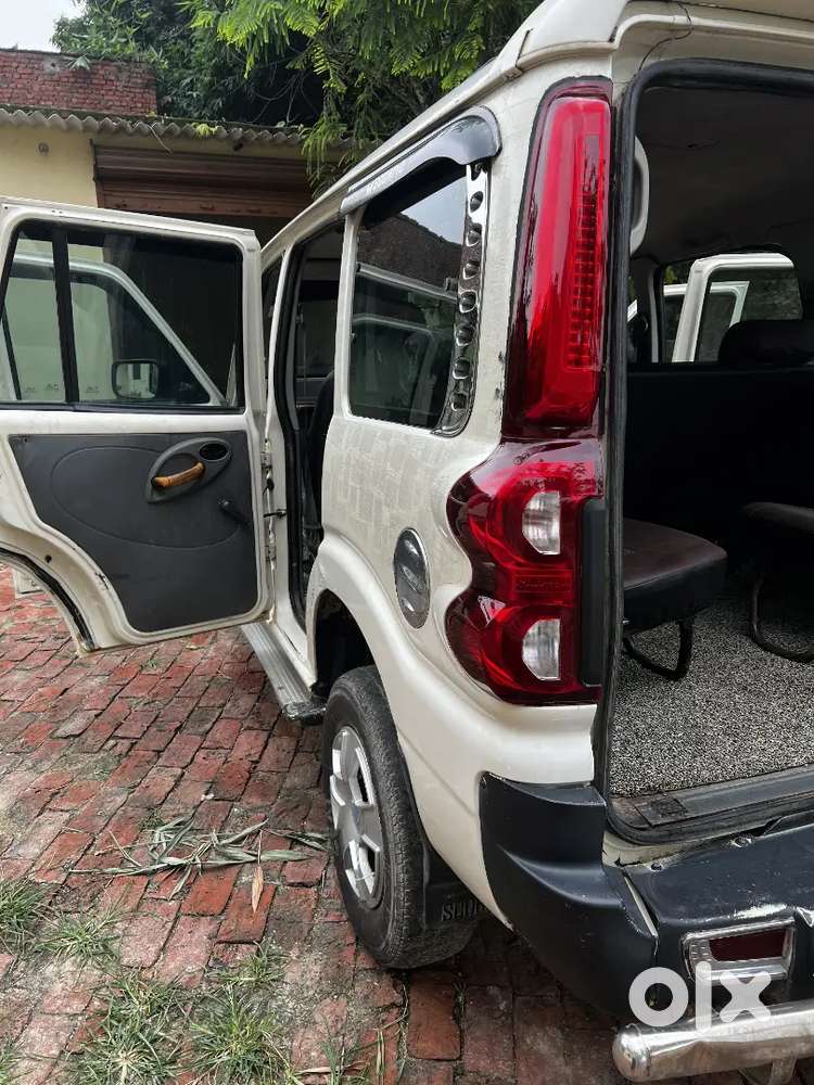 Mahindra Scorpio Diesel December 2013