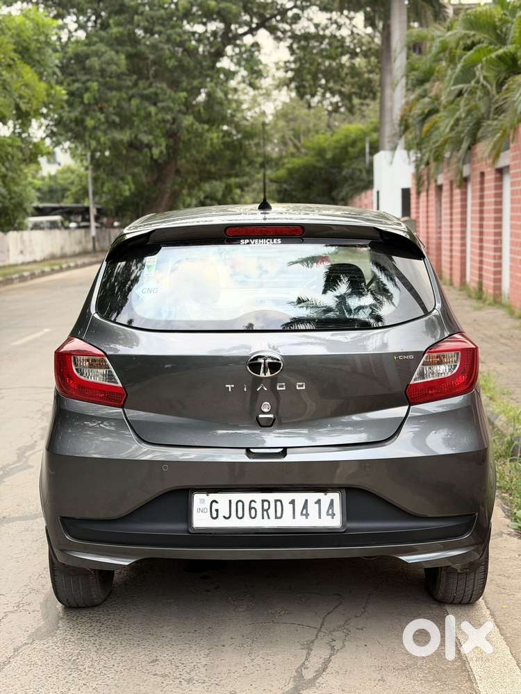 Tata Tiago 1.2 Revotron Xm Cng, 2025, Cng & Hybrids