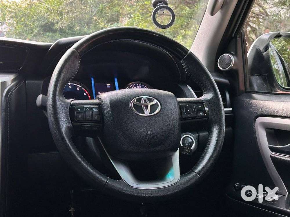 Toyota Fortuner 4x2 At 2.7 Petrol, 2024, Petrol