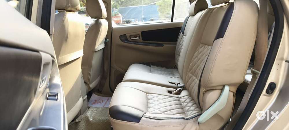 Toyota Innova 2.5 G (diesel) 8 Seater, 2005, Diesel
