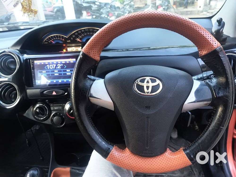 Toyota Etios Cross, 2015, Petrol
