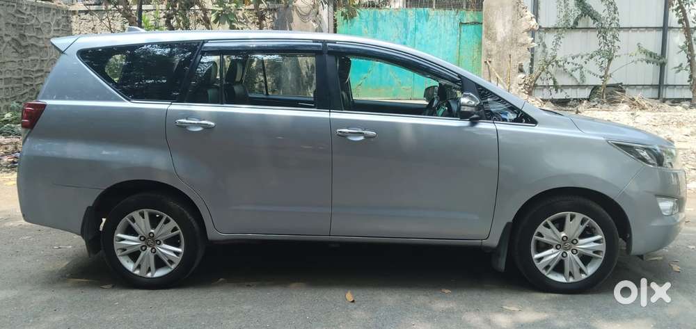 Toyota Innova Crysta