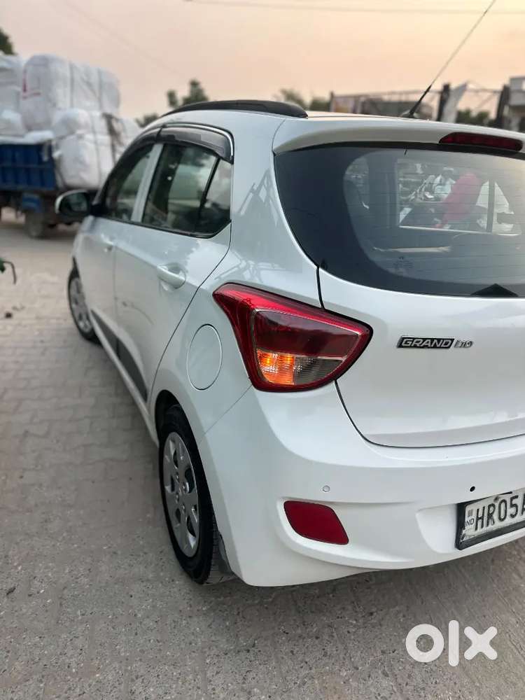 Hyundai Grand I10 Sportz 2016 Petrol Cng On Paper