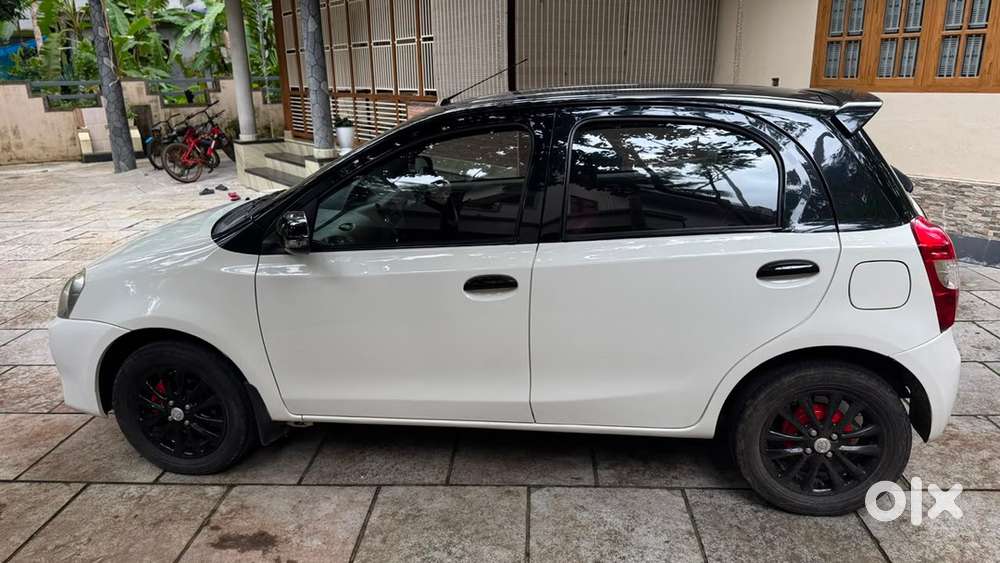 Toyota Etios Liva 2015