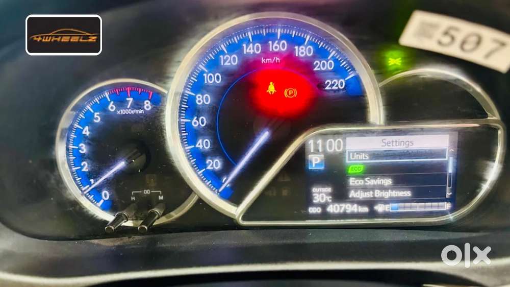 Toyota Yaris V Cvt, 2019, Petrol
