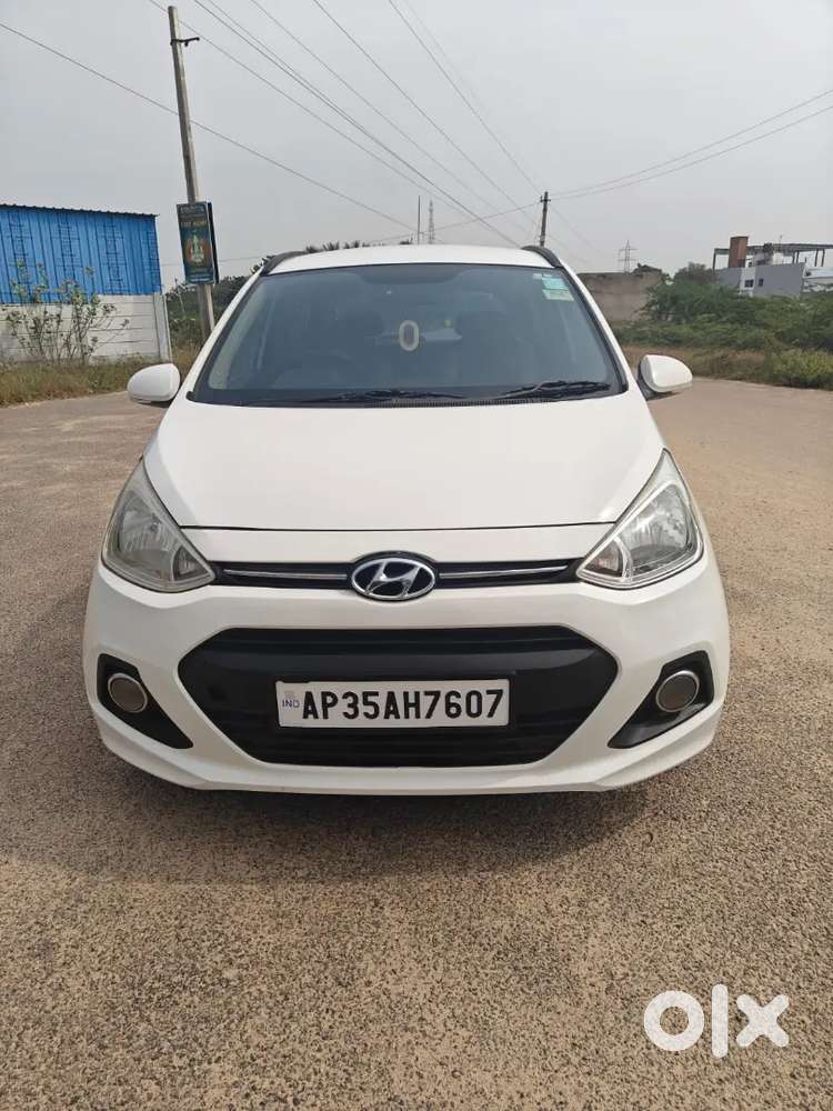 Hyundai Grand I10 2016 Diesel 80000 Km Driven