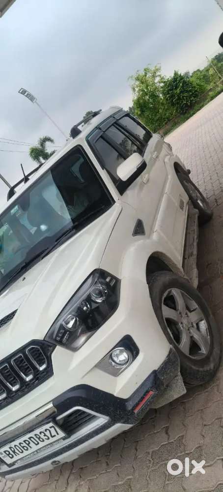 Mahindra Scorpio 2018 Diesel Manual
