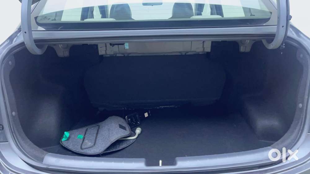 Hyundai Aura [2023-ongoing] 1.2 Sx Plus Petrol Amt, 2025, Petrol