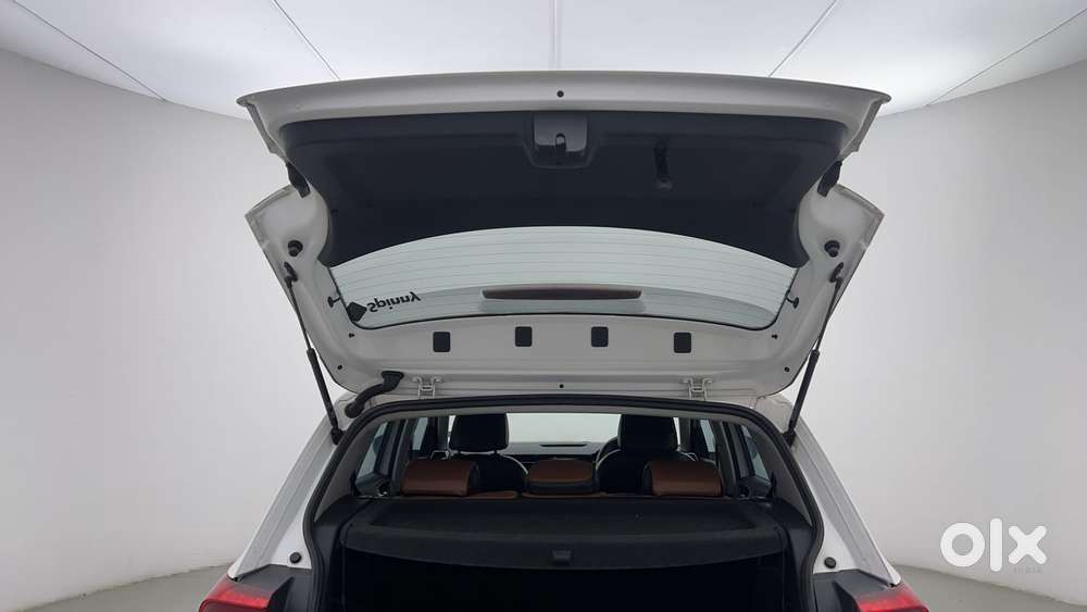 Skoda Kushaq 1.0 Tsi Ambition, 2023, Petrol