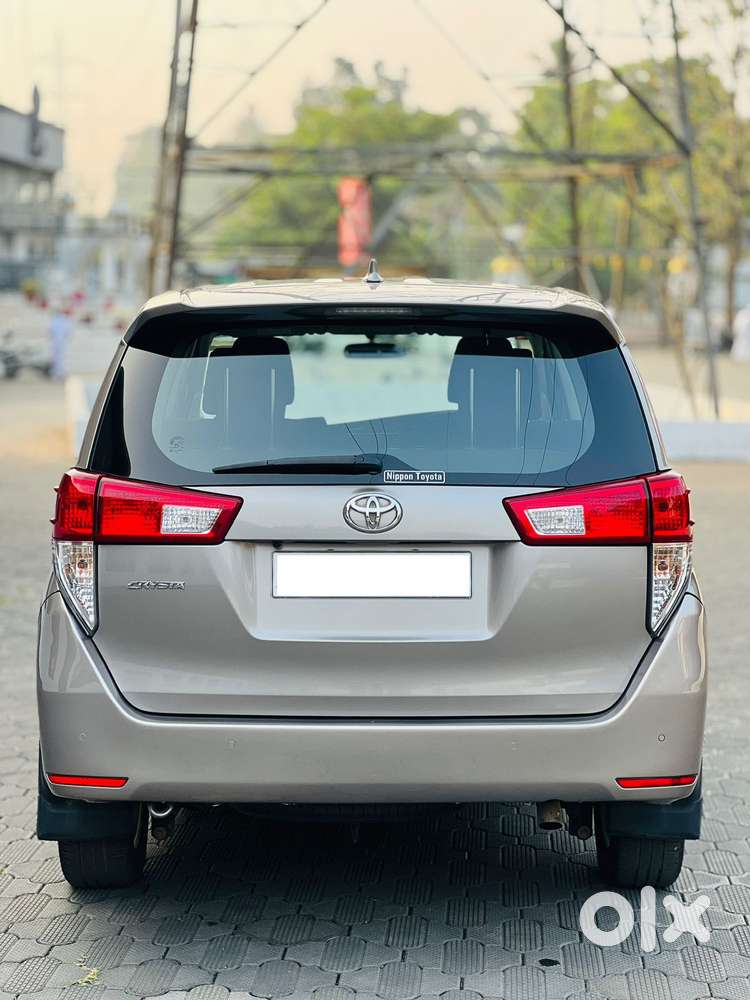 Toyota Innova Crysta [2020-ongoing] 2.4 Gx At 7 Str, 2022, Diesel