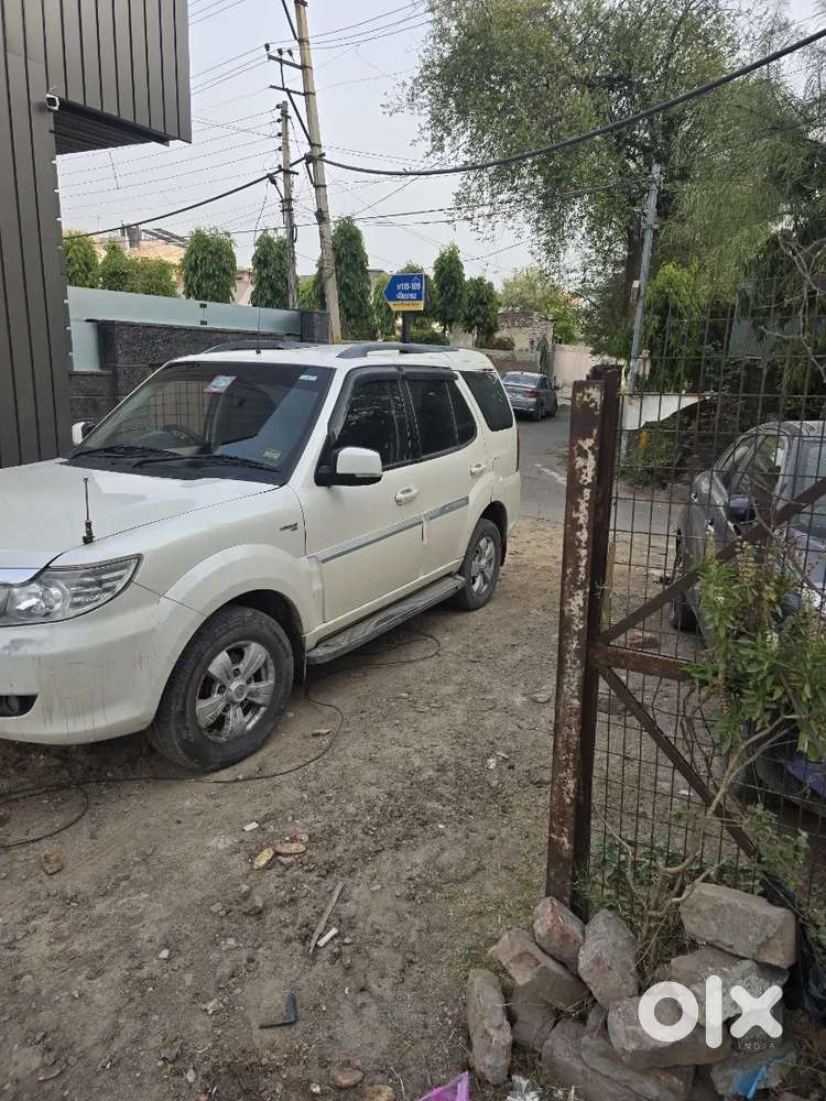 Tata Safari Storme 2017 Diesel 110000 Km Driven