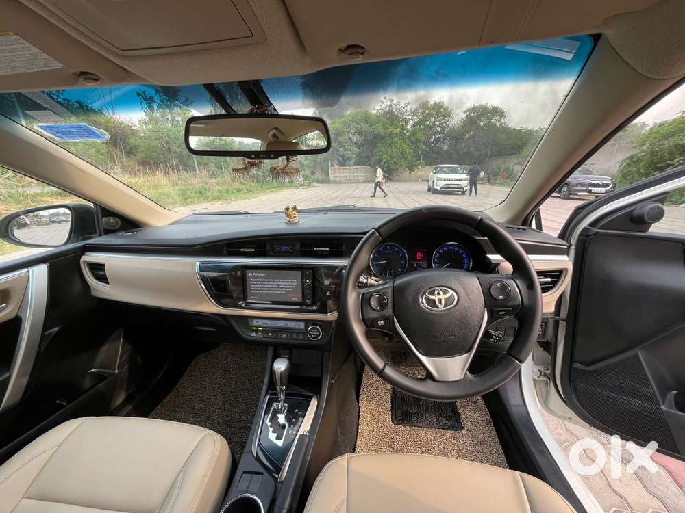 Toyota Corolla Altis Vl At, 2015, Petrol