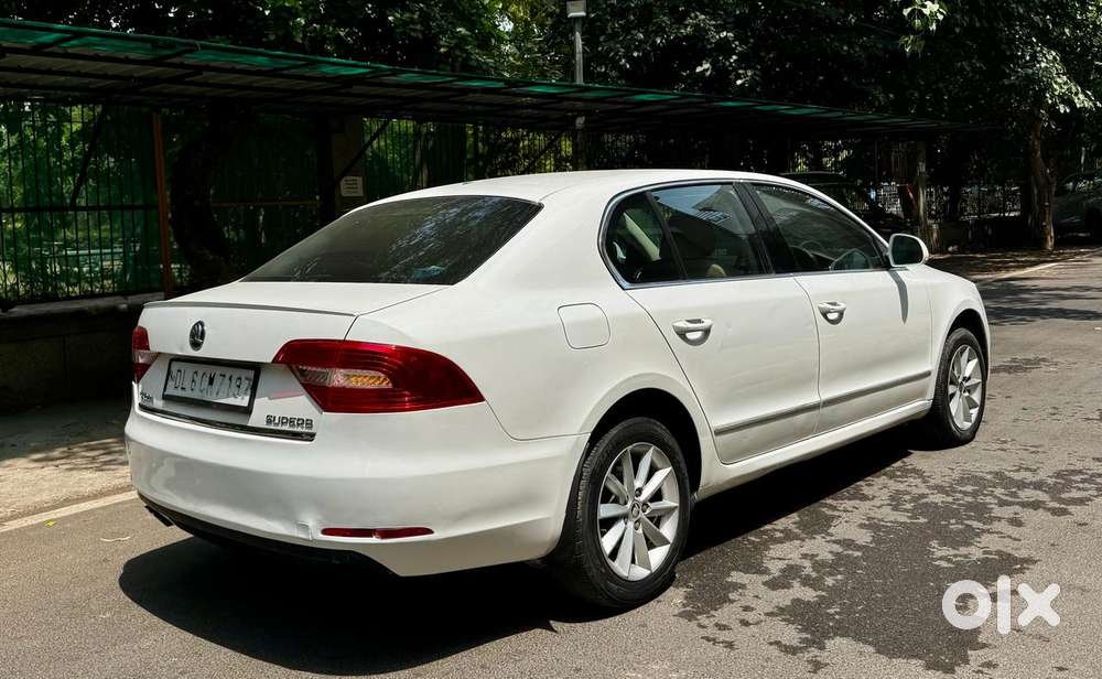 Skoda Superb 1.8 Elegance Tsi At, 2014, Petrol