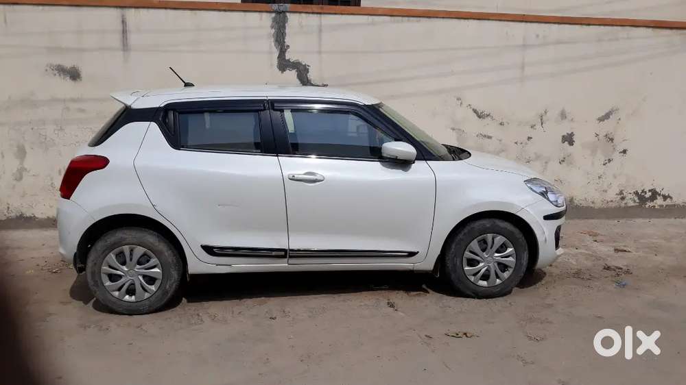 Maruti Suzuki Swift 2020 Petrol 14000 Km Driven
