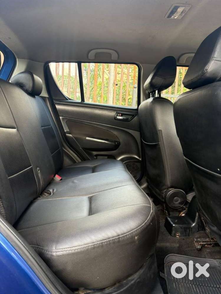 Maruti Suzuki Swift Vxi + Manual, 2012, Petrol