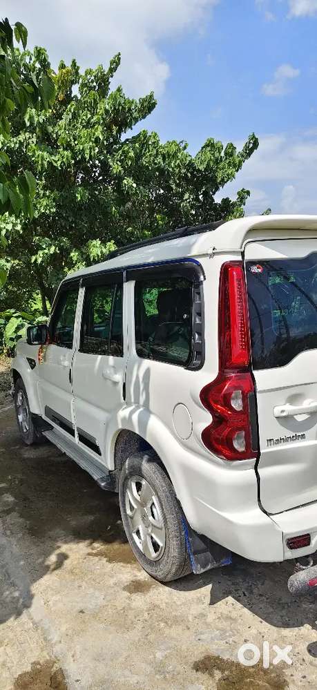 Mahindra Scorpio S5 2018 Diesel Manual