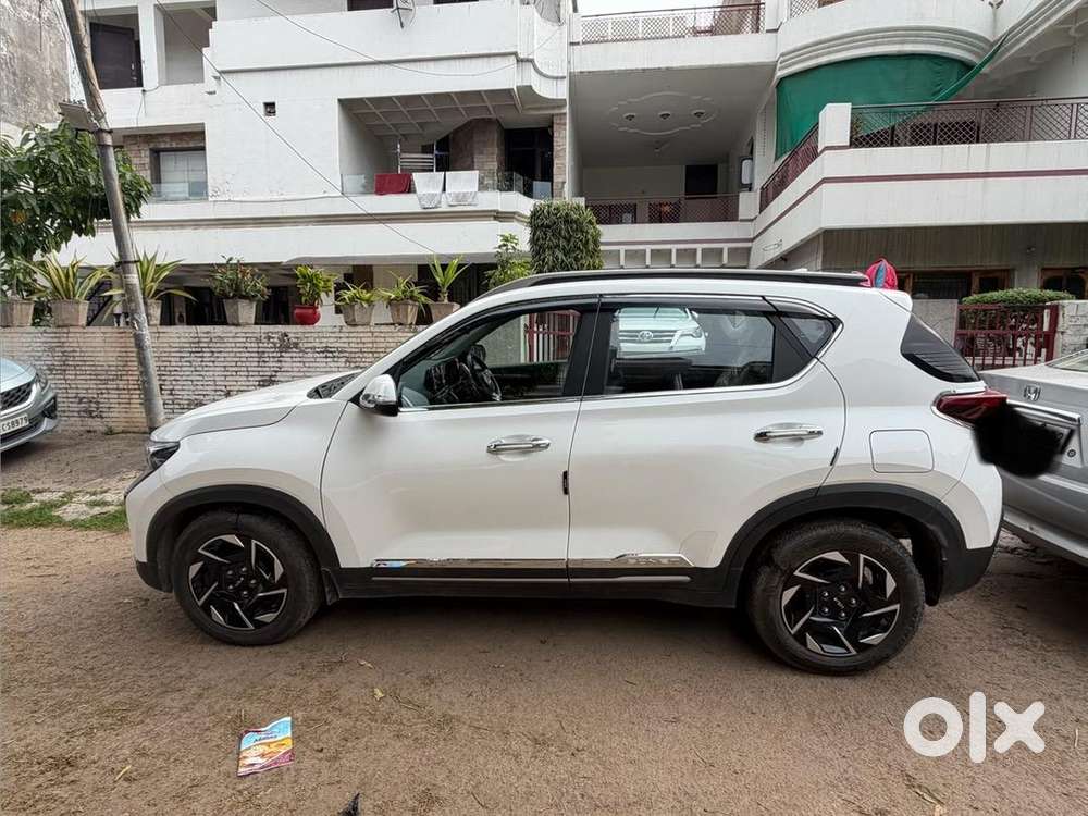 Kia Sonet 2024 Petrol Well Maintained